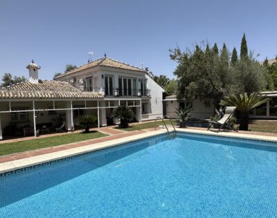Tu piscina familiar a 15 minutos del centro de Sevilla